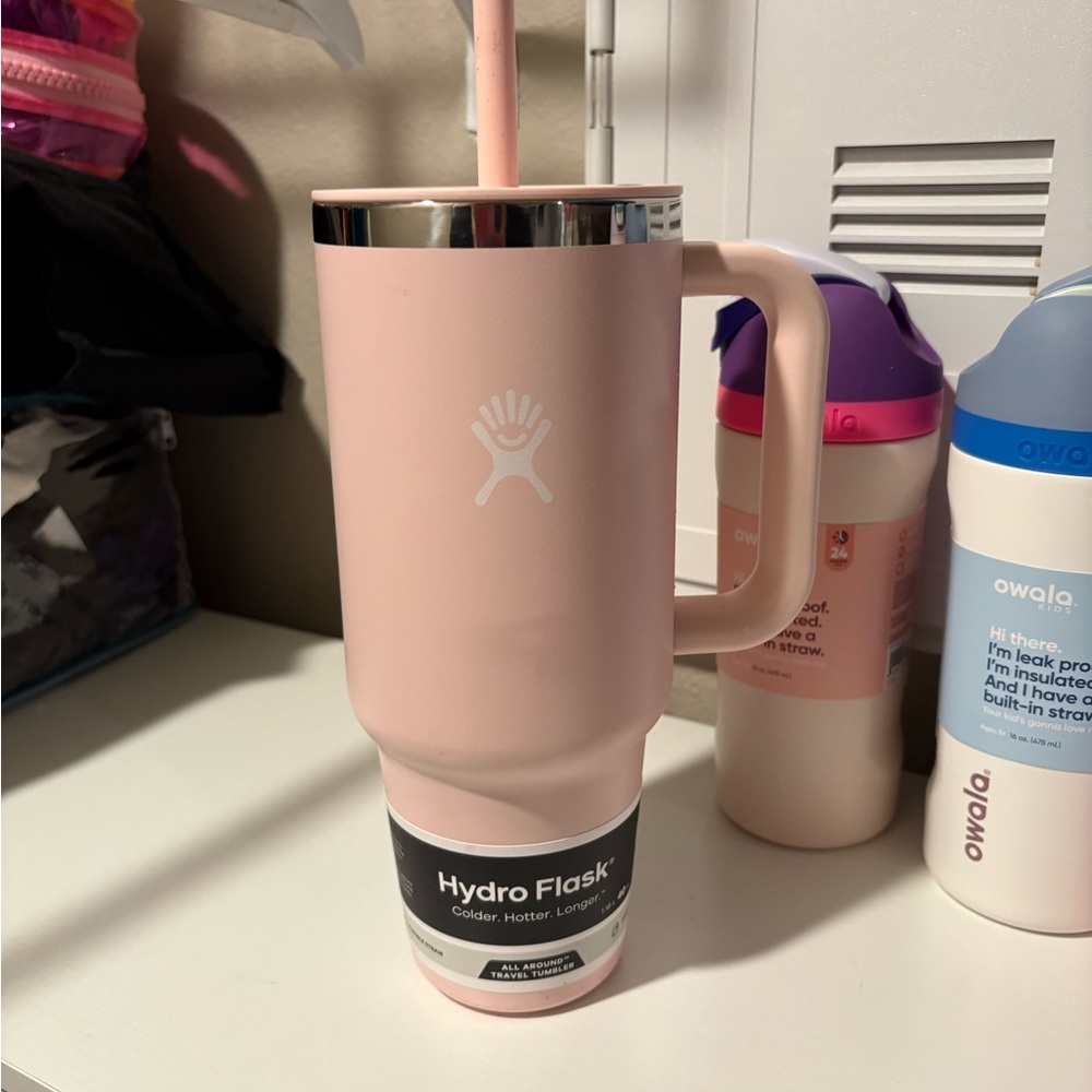 Owala Leak-Proof Water Bottle Collection - Pink, Purple, Blue - Picture 2 of 6